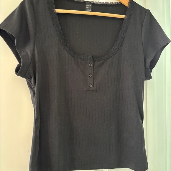 Lot of 2 Cream and Black pointelle tees - Picture 7 of 9